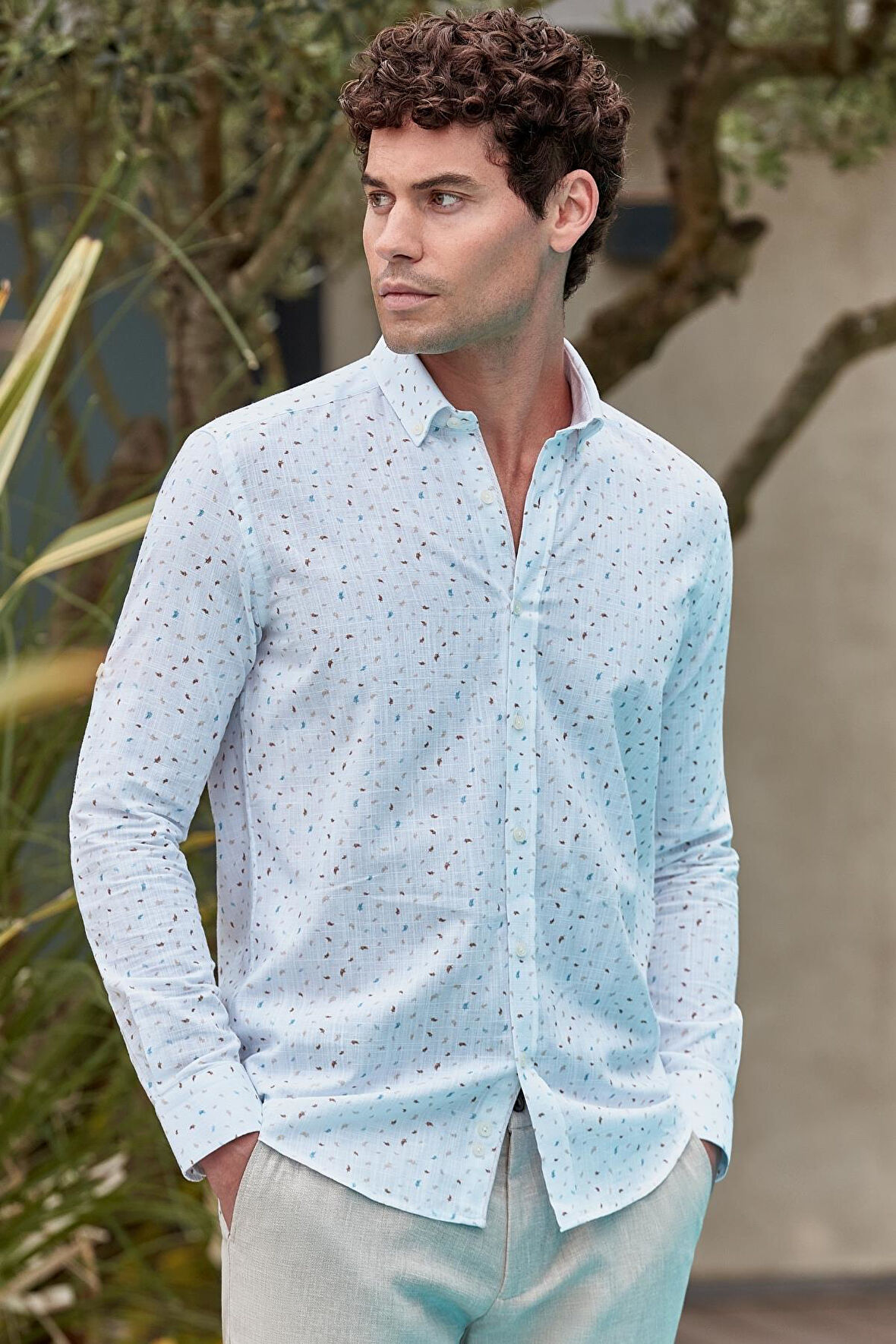 Beyaz Kısalabilir Kol Baskılı   Cepsiz  %100 Pamuk Klasik Slim Fit Dar Kesim Gömlek 1004240105