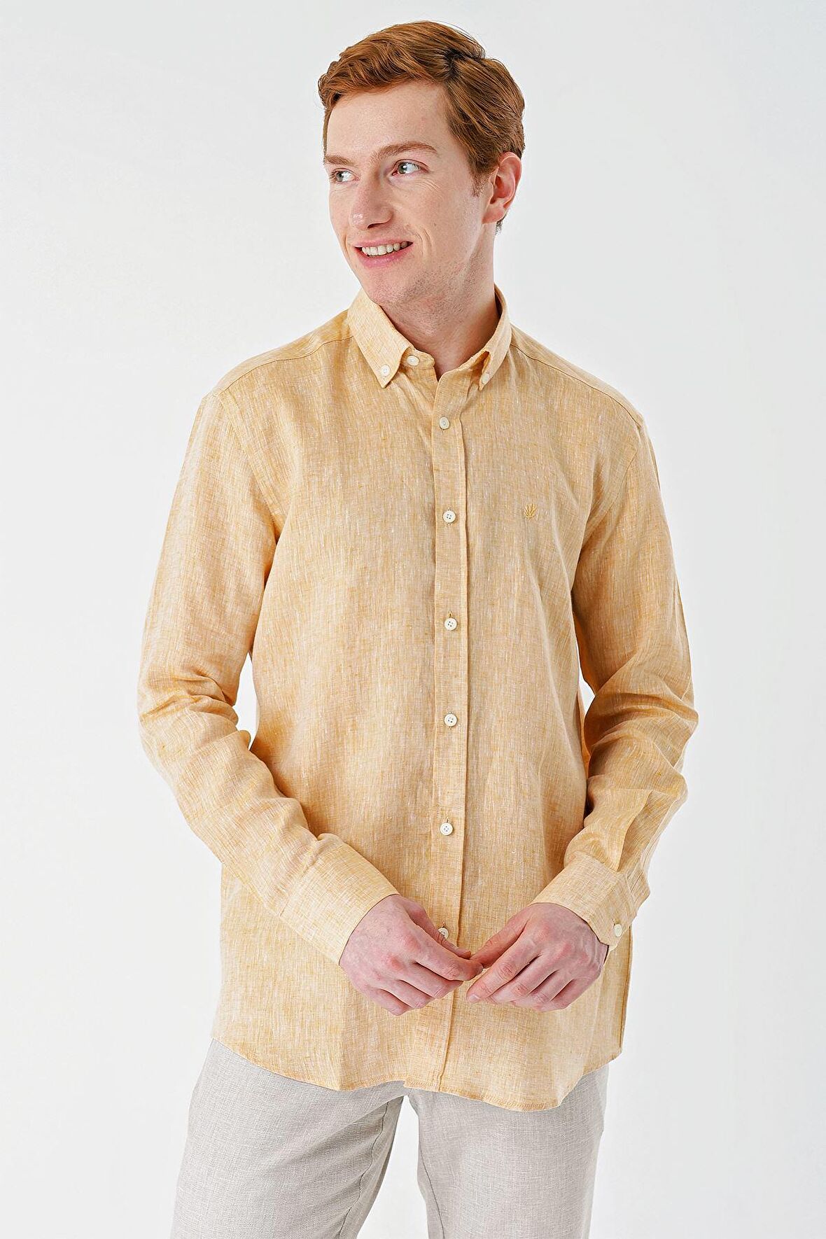 Hardal Uzun Kollu Cepsiz Biyeli %100 Keten Klasik Comfort Fit Rahat Kesim Gömlek 1004240186