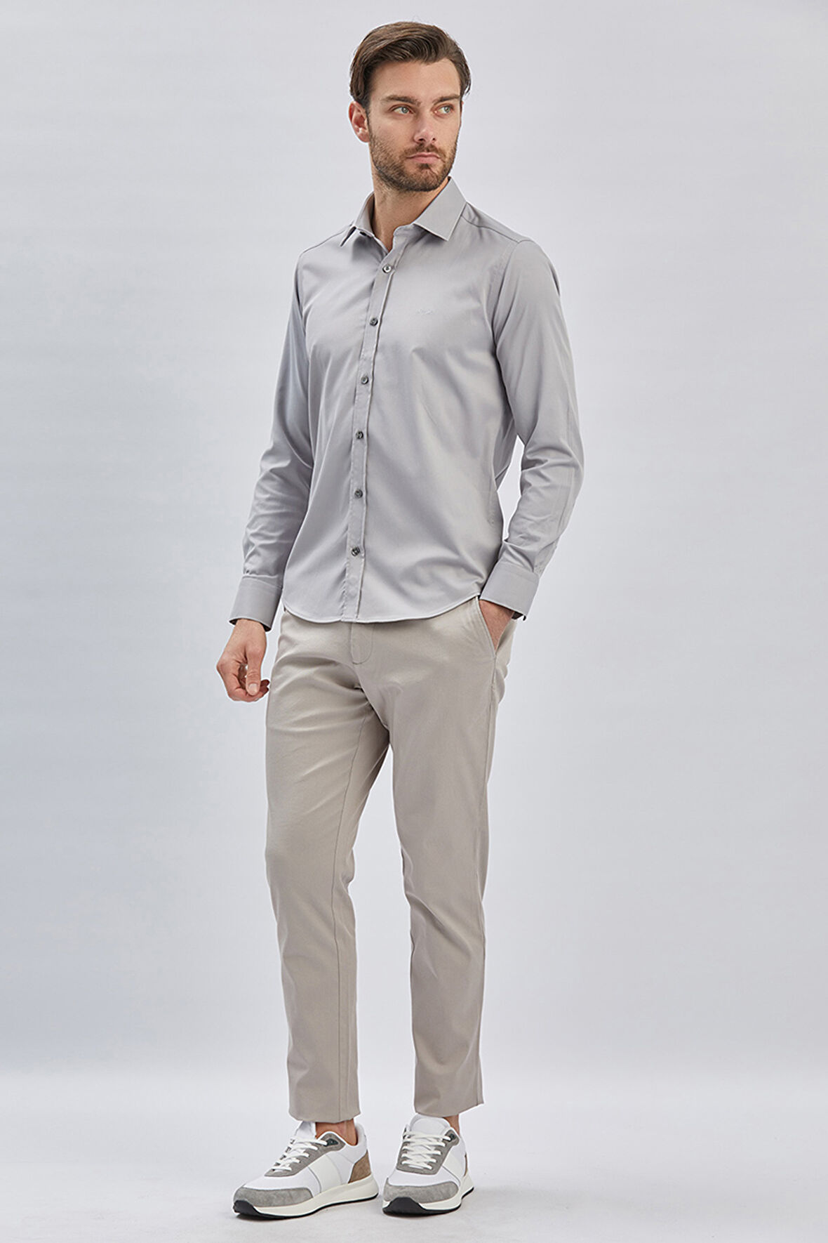 Gri Uzun Kollu Sert Yaka Cepsiz Pamuklu Likralı Klasik Slim Fit Dar Kesim Gömlek 1004240234