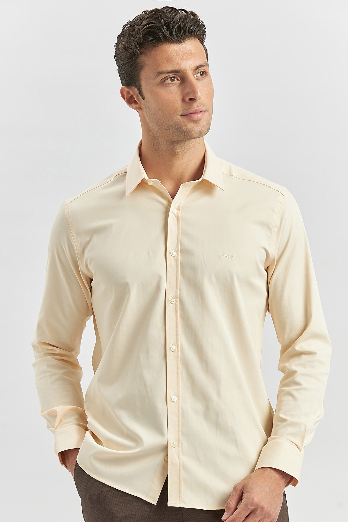Açık Bej Uzun Kol Düz Bez Ayağı 032 Sert Yaka Classic Slim Fit Gömlek 1004240334
