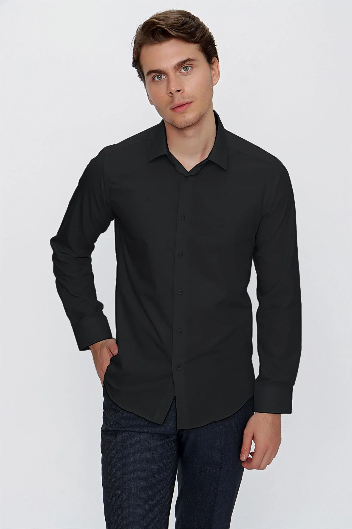 Siyah Uzun Kol Düz Bez Ayağı 041 Sert Yaka Basic Slim Fit Gömlek 1004245057