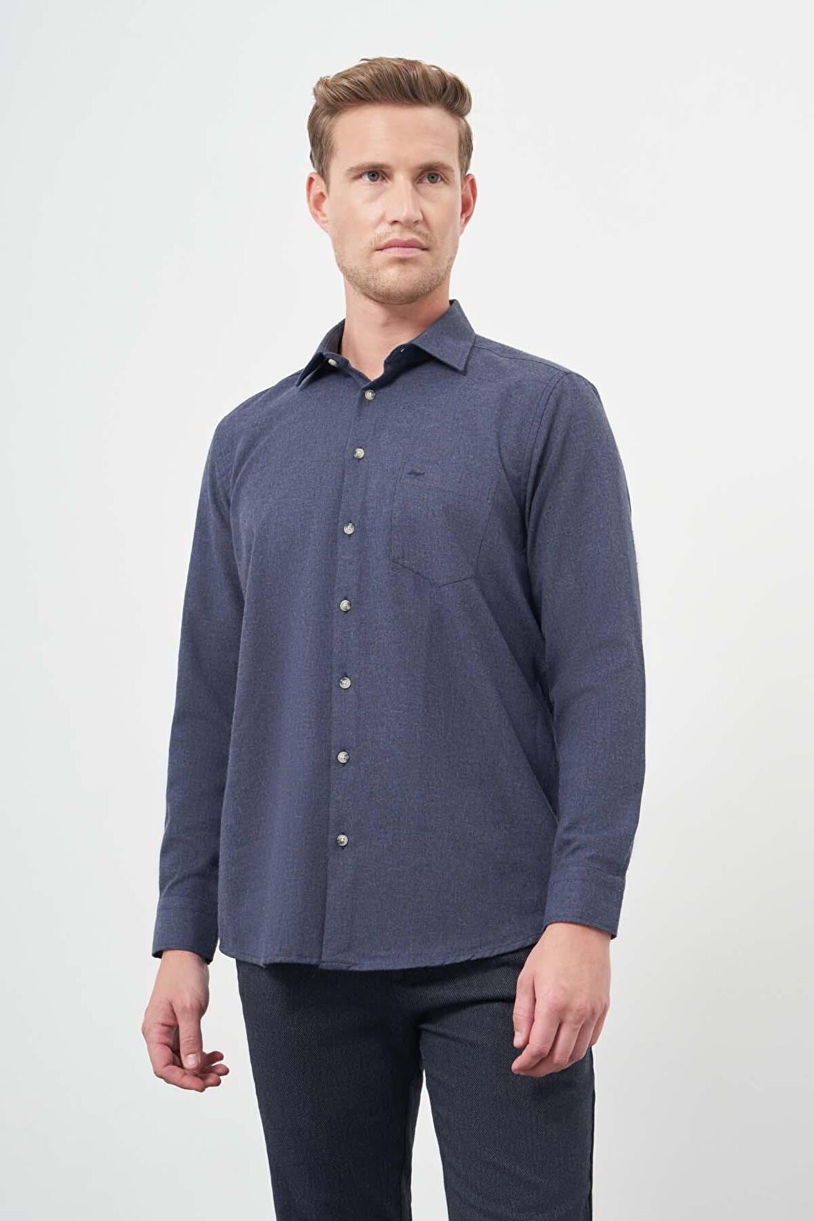 Koyu Lacivert Uzun Kol Düz Gabardin Sert Yaka Cepli Pamuklu Classic Comfort Fit Gömlek 1004245168