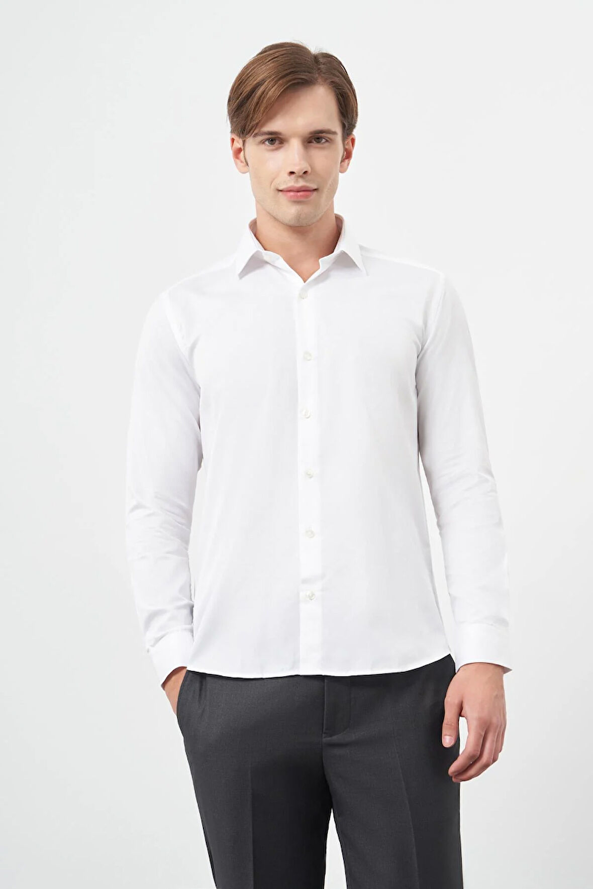 Beyaz Uzun Kol Düz Gabardin Sert Yaka Cepsiz Pamuklu Classic Slim Fit Gömlek 1004245203