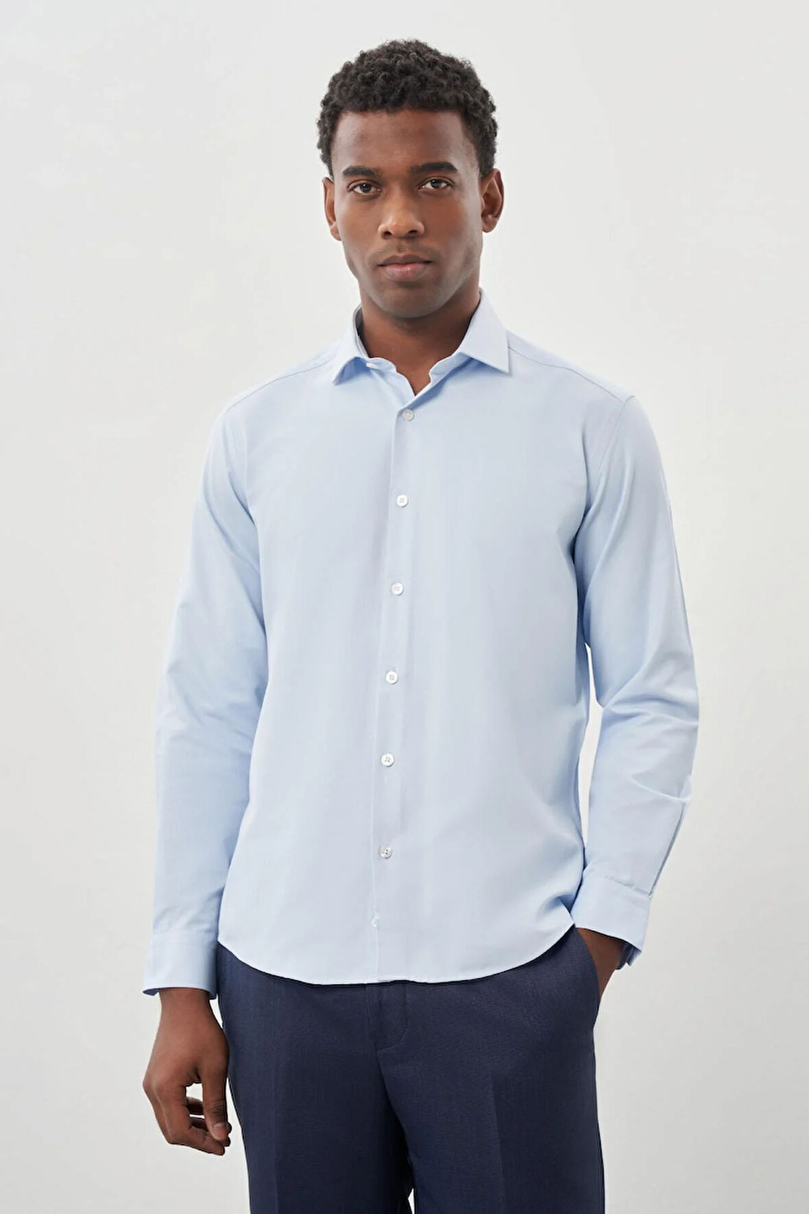 Koyu Mavi Uzun Kol Düz Bez Ayağı Yarım İtalyan Yaka Cepsiz Pamuklu Classic Slim Fit Gömlek 1004245268