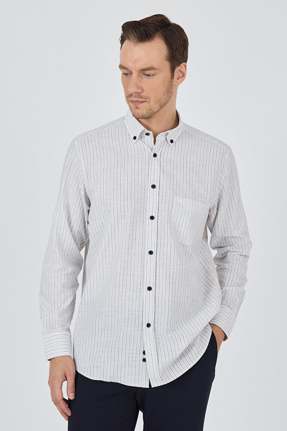 Uzun Kol Çizgili Desen Bez Ayağı Düğmeli Yaka cepli Pamuklu Casual Comfort Fit Gömlek 1004250100