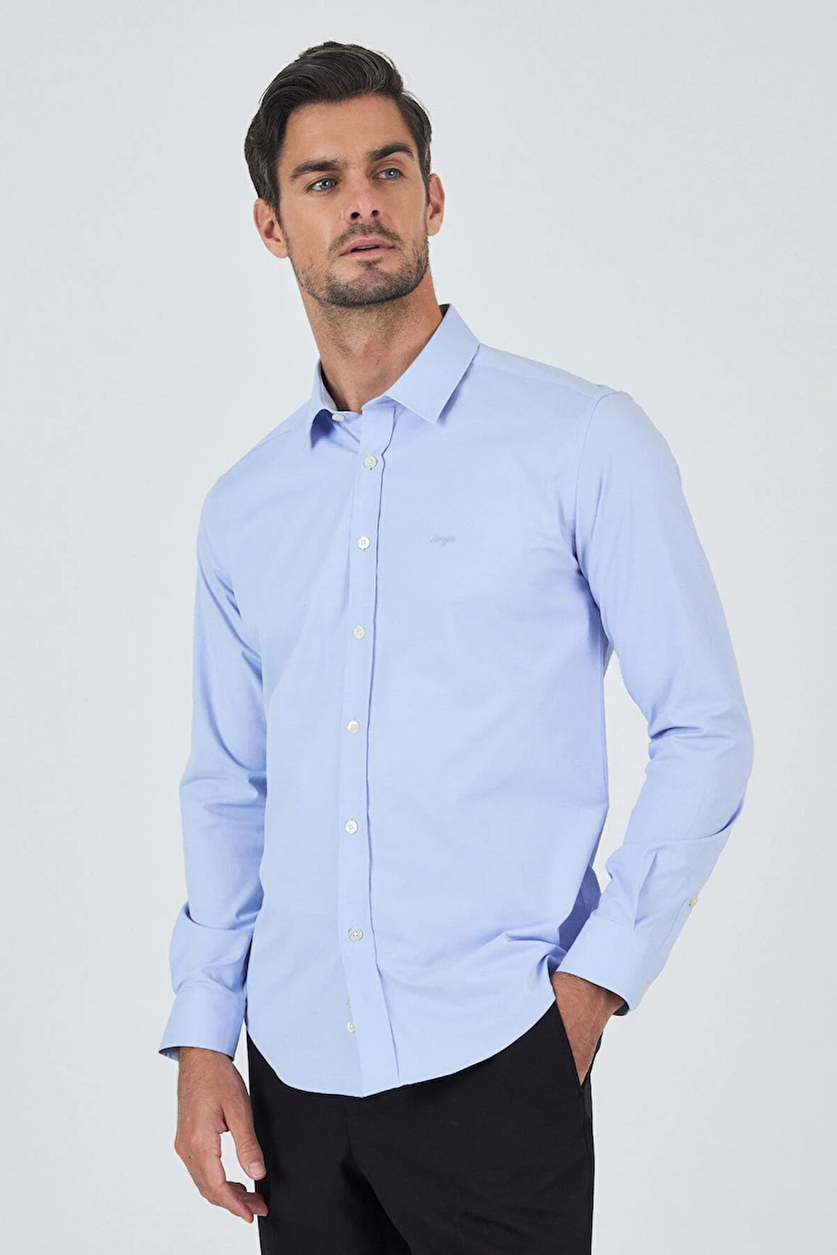 Uzun Kol Düz Bez Ayağı Sert Yaka Cepsiz Pamuklu Classic Slim Fit Gömlek 1004250195