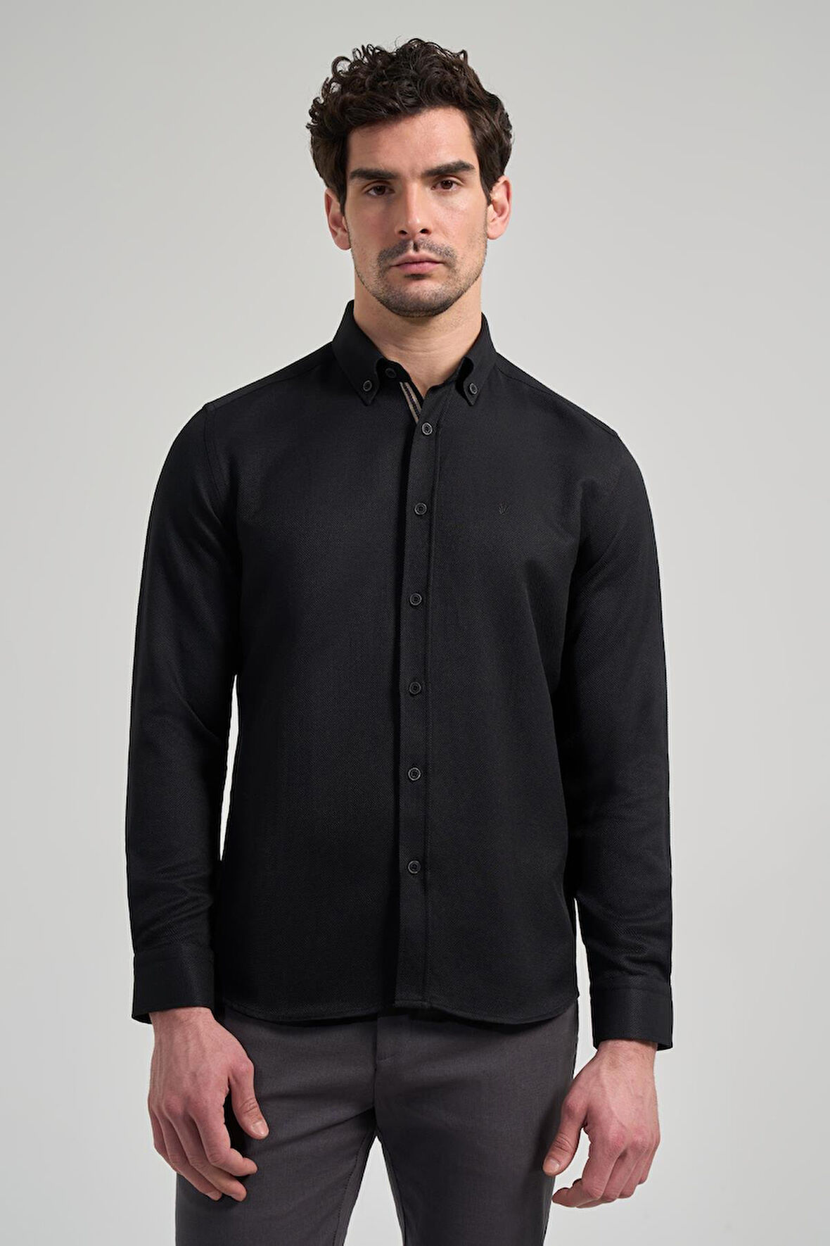 Uzun Kol Desenli Armürlü Düğmeli Yaka Cepsiz Pamuklu Casual Slim Fit Gömlek 1004250206
