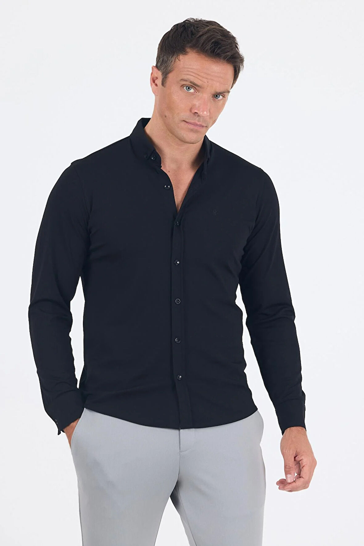 Siyah İtalyan Düğmeli Yaka UzunKol Cepsiz Slim Fit Gömlek 1004250254