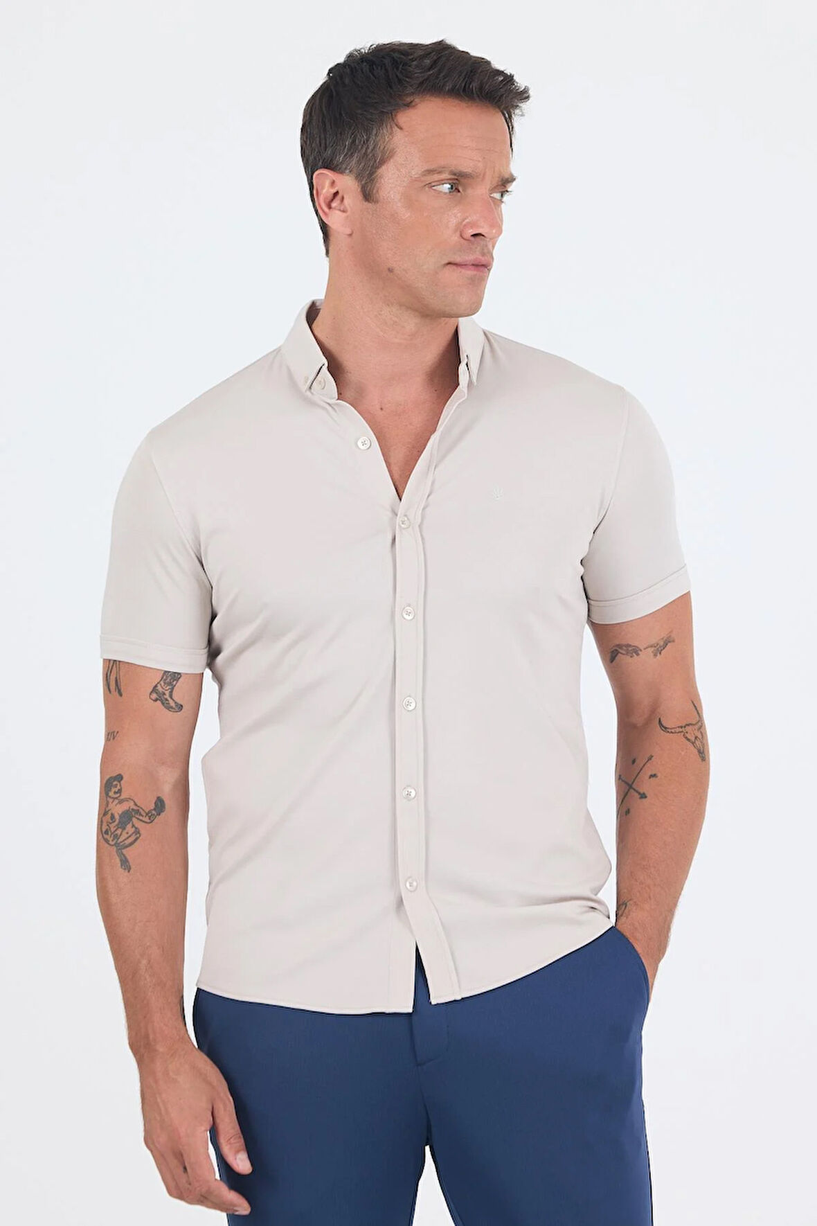 Taş Rengi italyan Düğmeli Yaka Kısa Kol Cepsiz Slim Fit Gömlek 1004250255