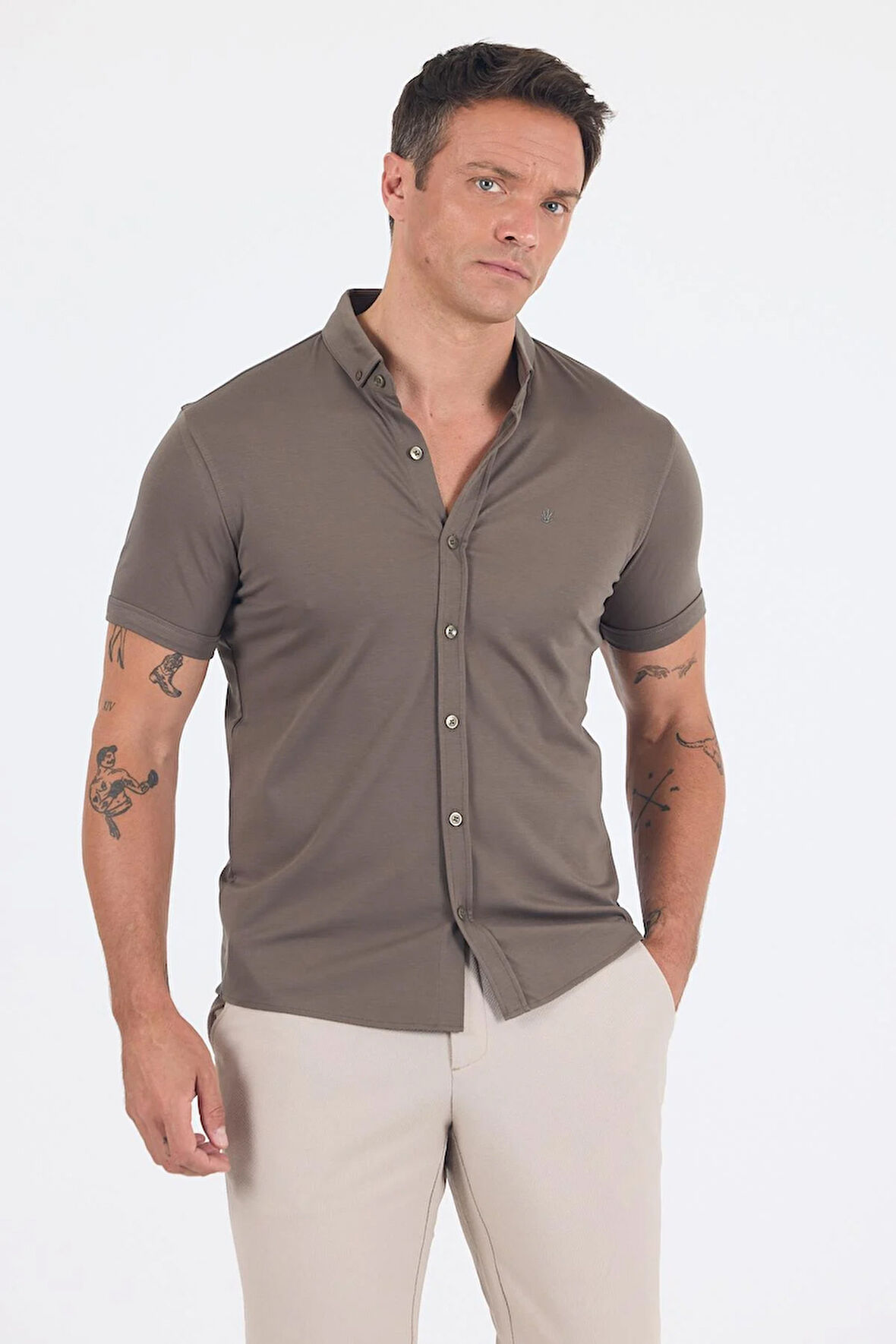 Koyu Haki italyan Düğmeli Yaka Kısa Kol Cepsiz Slim Fit Gömlek 1004250255