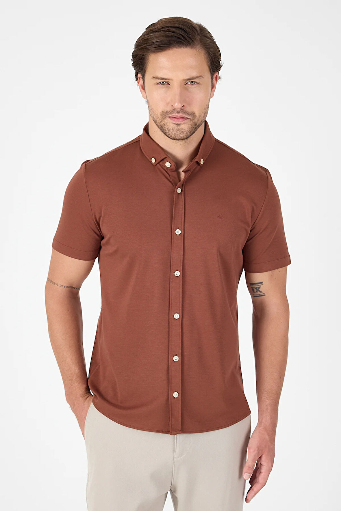 Kiremit Kısa Kol Düğmeli Yaka Cepsiz Performans Ürün Slim Fit  Gömlek 1004250256