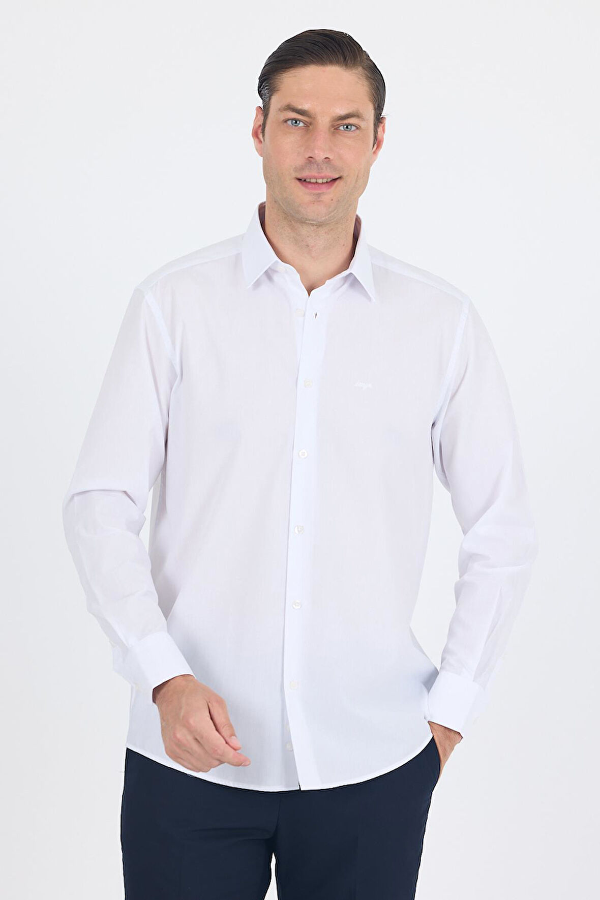 Beyaz Klasik Yaka Uzun Kol Cepsiz Comfort Fit Classic Pamuklu Gömlek Gömlek 1004250287