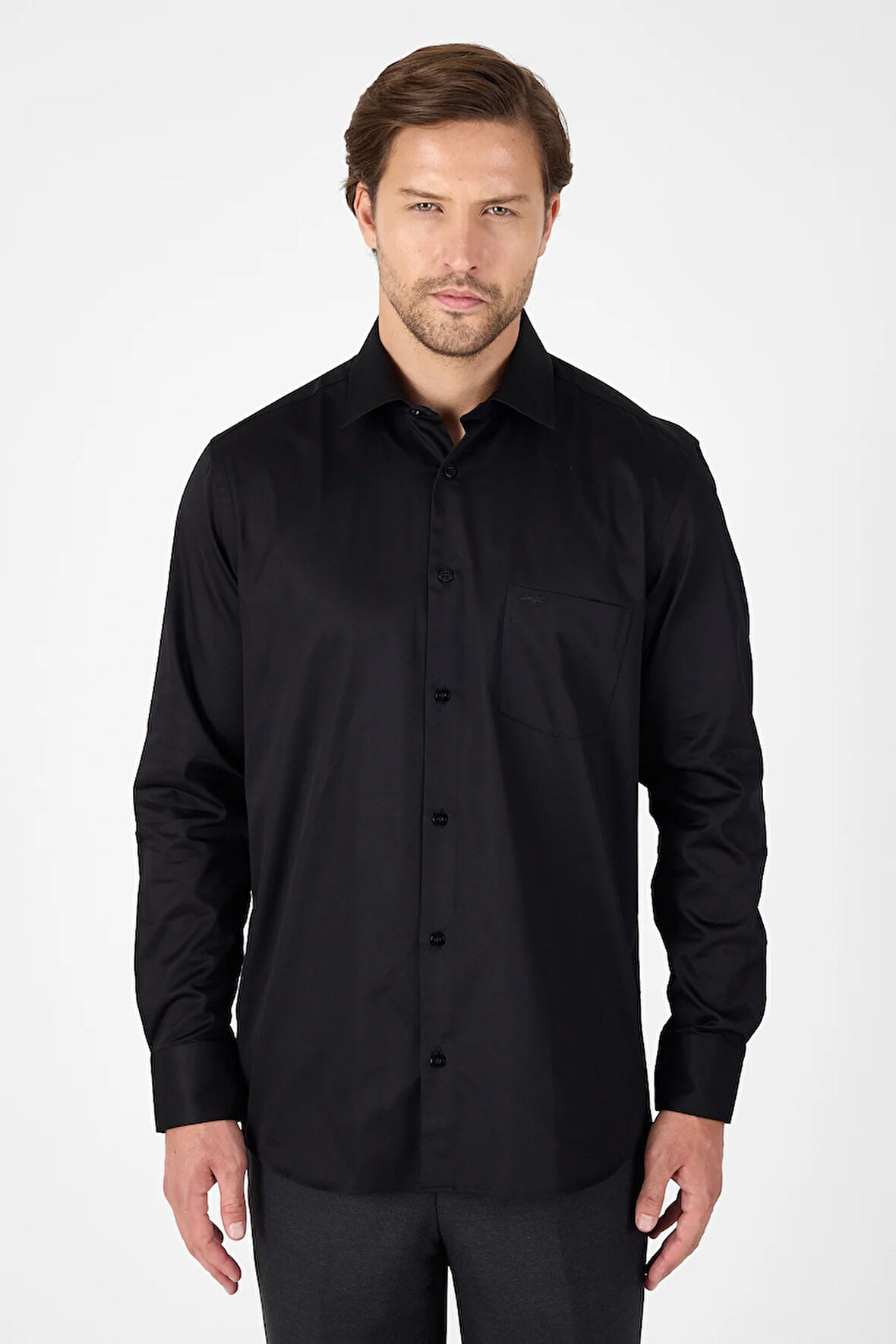 Siyah Sert Yaka Düz Classic %100 Pamuk Comfort Fit Gömlek 1004250323