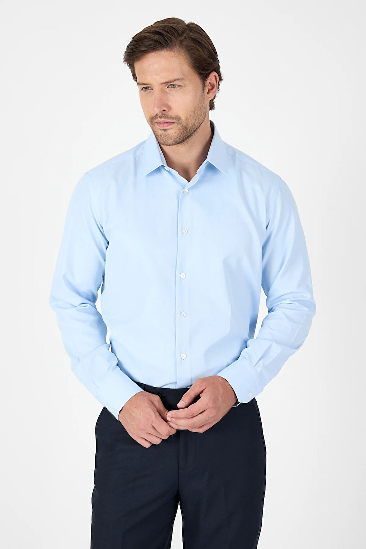 Koyu Mavi Uzun Kol Sert Yaka Cepsiz  Comfort Fit Pamuklu Gömlek 1004250914