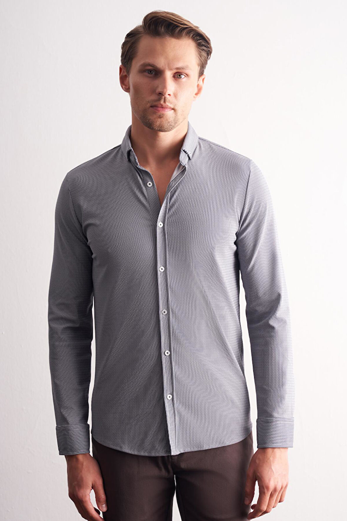 Lacivert - Beyaz Smart Düğmeli Yaka Uzun Kol Cepsiz Slim Fit Casual Gömlek 1004255165