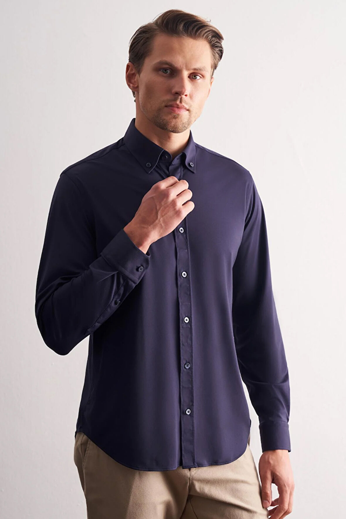 Lacivert Düğmeli Yaka Örme Uzun Kol Performans Ürün Slim Fit Esnek Gömlek 1004255270