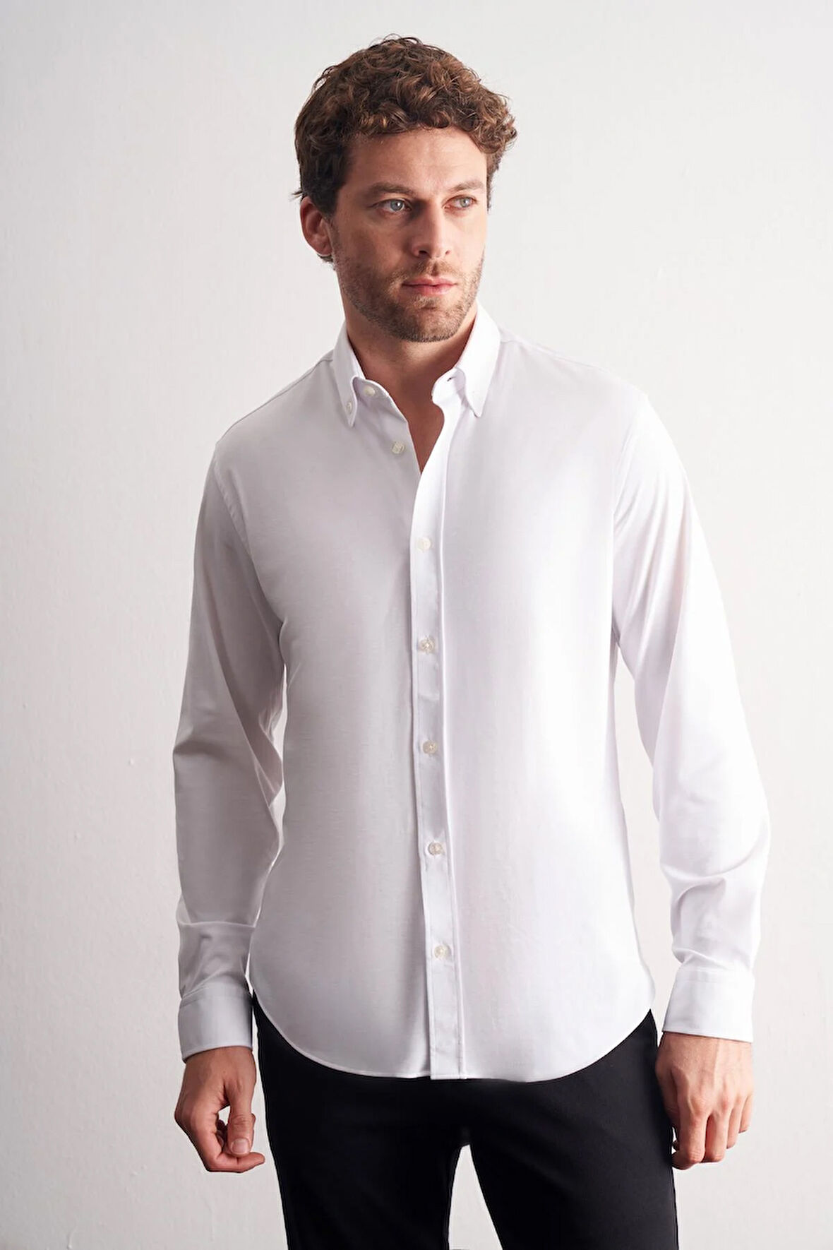 Beyaz Düğmeli Yaka Örme Uzun Kol Performans Ürün Slim Fit Esnek Gömlek 1004255270