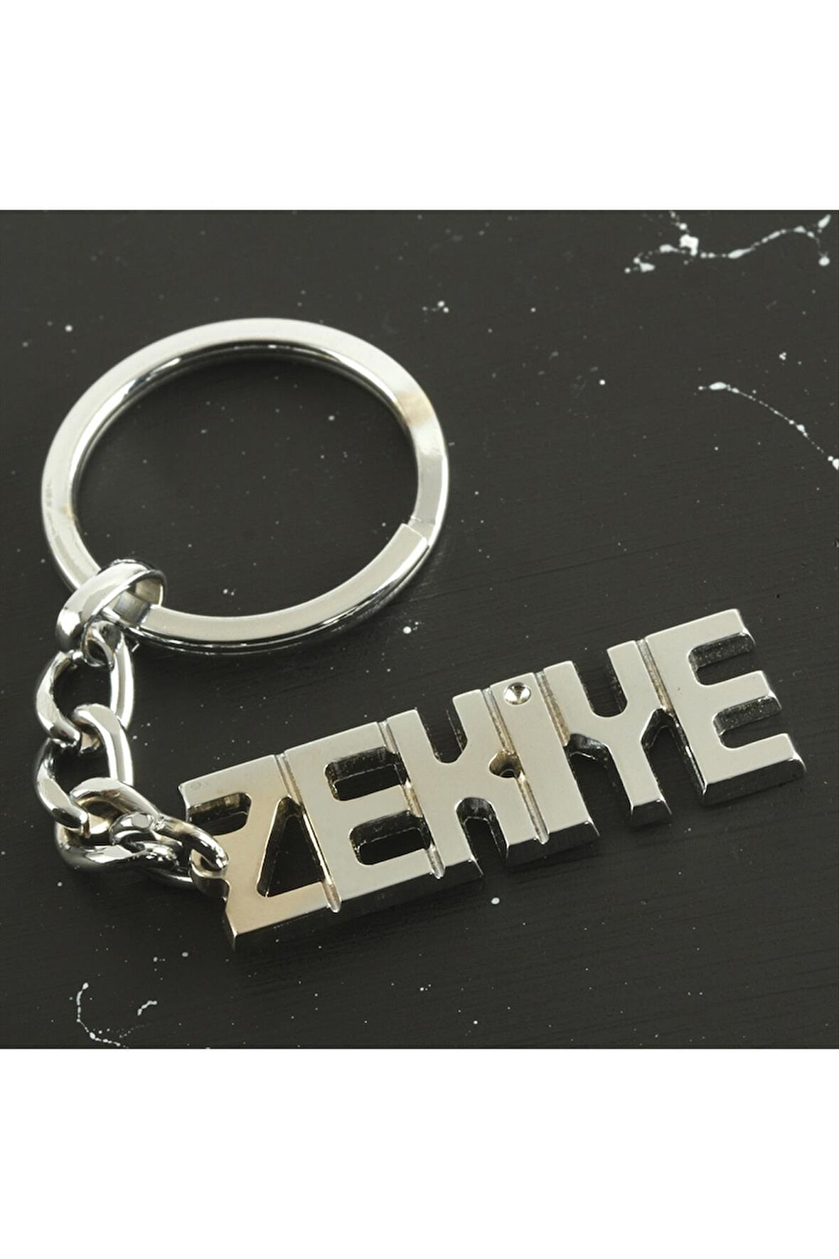 Zekiye İsimli Anahtarlık