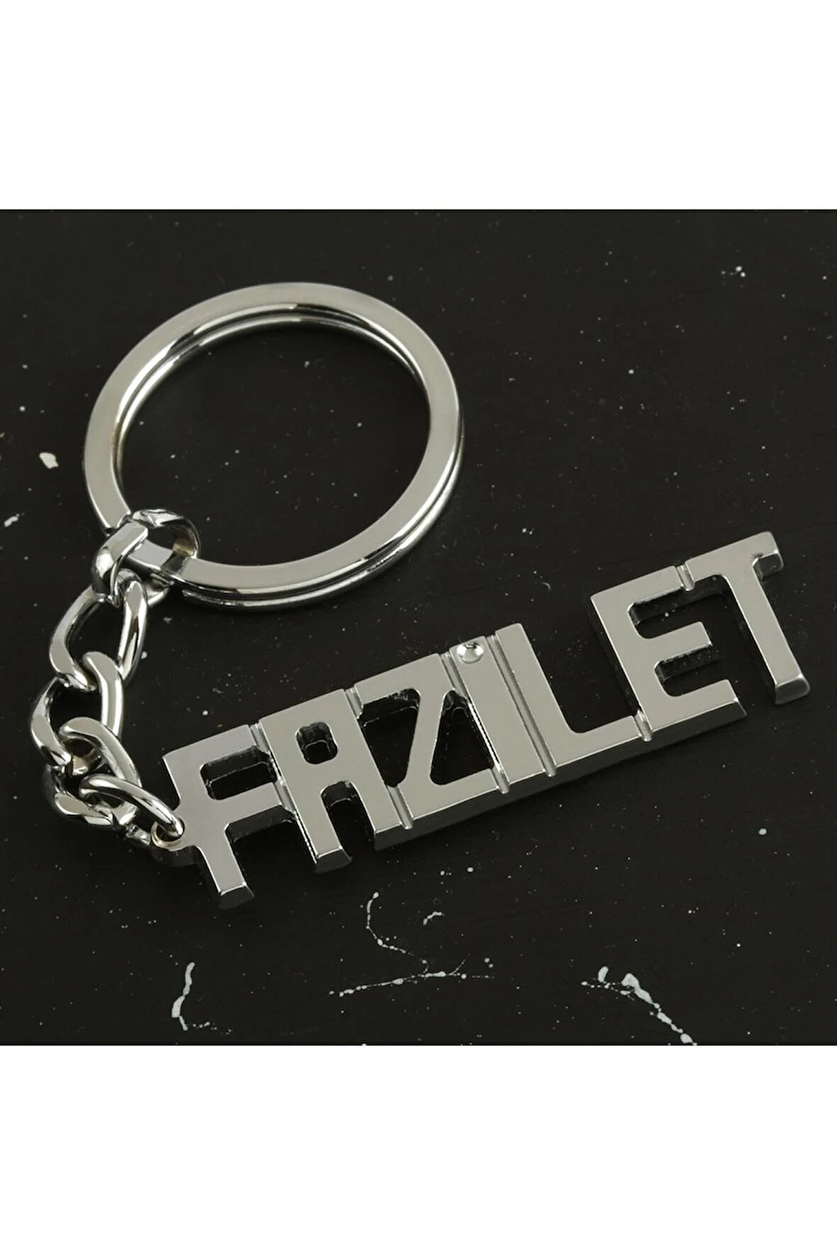 Fazilet İsimli Anahtarlık