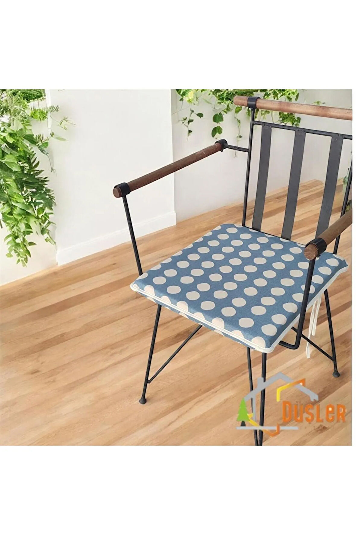 40x40 Krem Puantiyeli Mavi Su ve Leke İtici Fermuarlı Bağcıklı Krem Biyeli Sandalye Minderi 4 cm