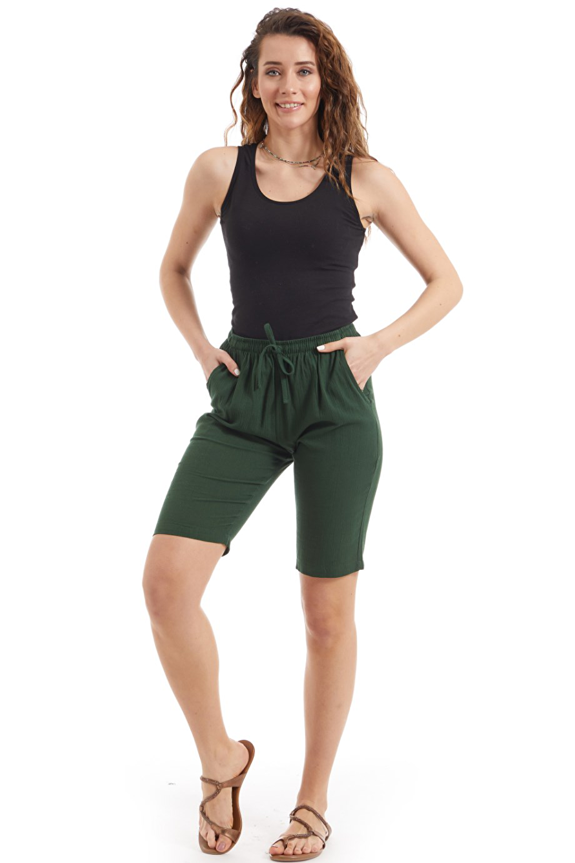 Şile Bezi Kadın Yeşil Cepli Şort