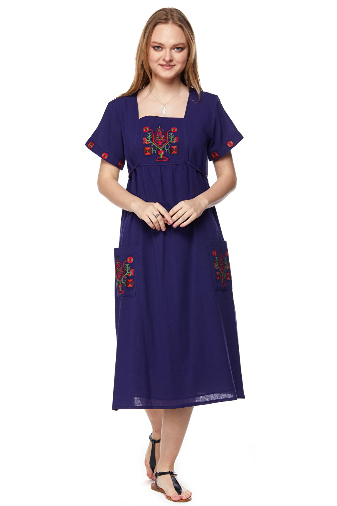 Şile Bezi Mor Kısa Kollu Nakışlı Elbise