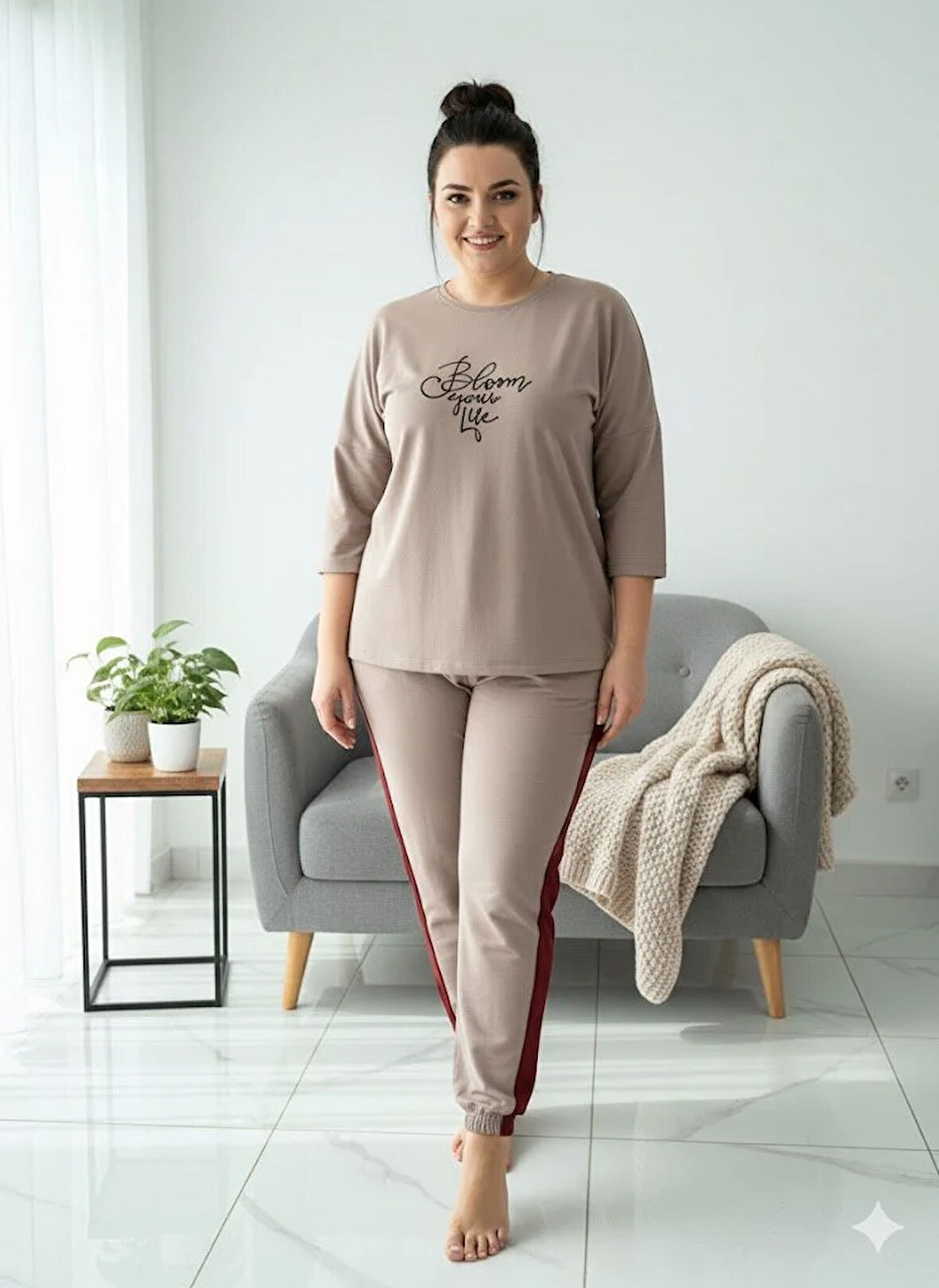 KADIN EŞOFMAN TAKIMI