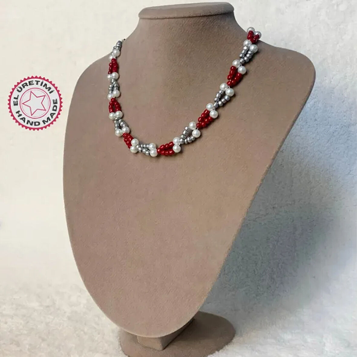 Uretti - Tuğba 9352 El Yapımı Üç Renkli Boncuklu Kolye