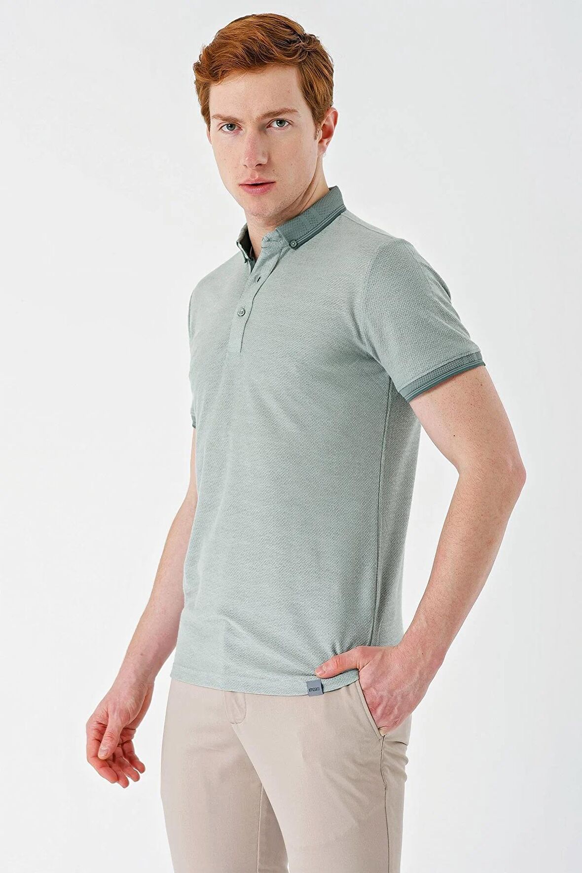 Koyu Yeşil Desenli Jakarlı Düğmeli Yaka Cepli Casual Slim Fit Dar Kesim Tişört 1011240175