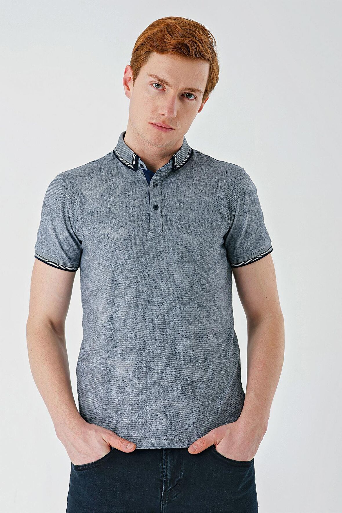 Koyu Lacivert Desenli Jakarlı Düğmeli Yaka Cepli Casual Slim Fit Dar Kesim Tişört 1011240176