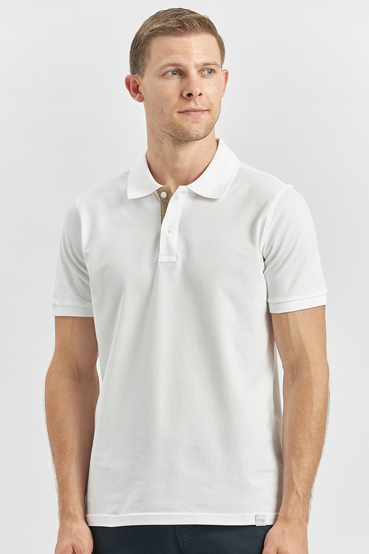 Beyaz Pike Polo Yaka Pamuklu Likralı Casual Slim Fit Dar Kesim Tişört 1011240186