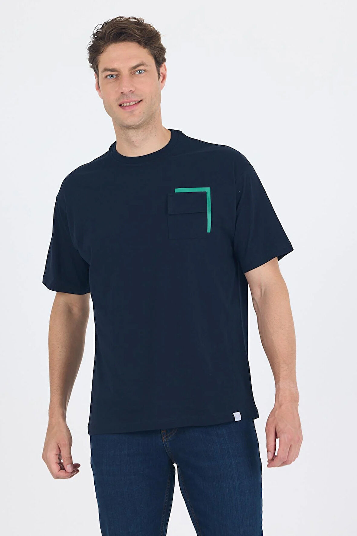 Koyu Lacivert Kısa Kol Bisiklet Yaka Kapaklı Cep Pamuk Casual Oversize Tişört 1011250131