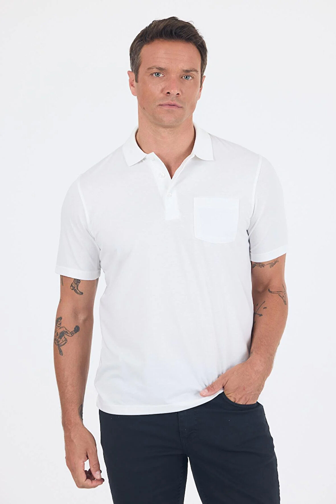 Beyaz Kısa Kol Polo Yaka Cepli Classic Standart Beden Tişört 1011250173