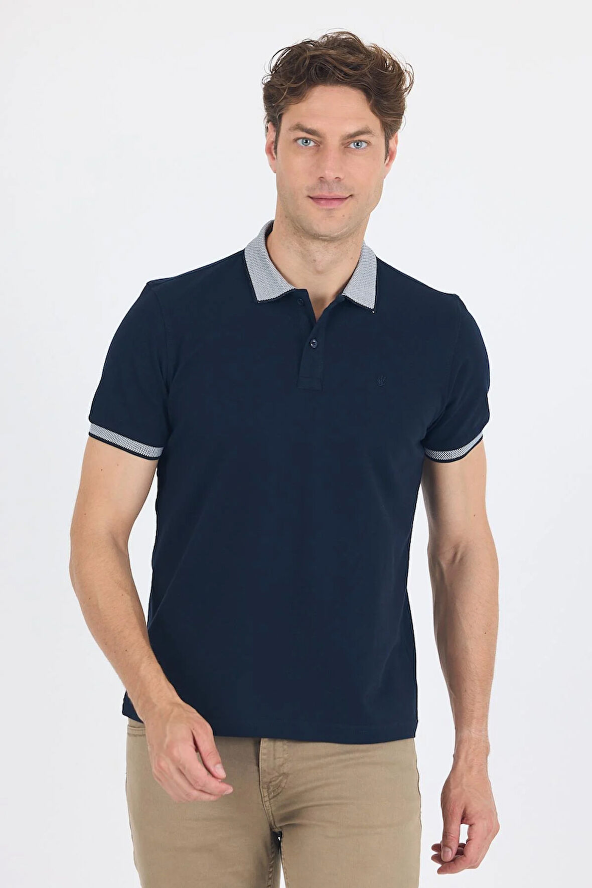 Koyu Lacivert Polo Yaka Kısa Kol Cepsiz Slim Fit :%100 Pamuk Tişört 1011250182