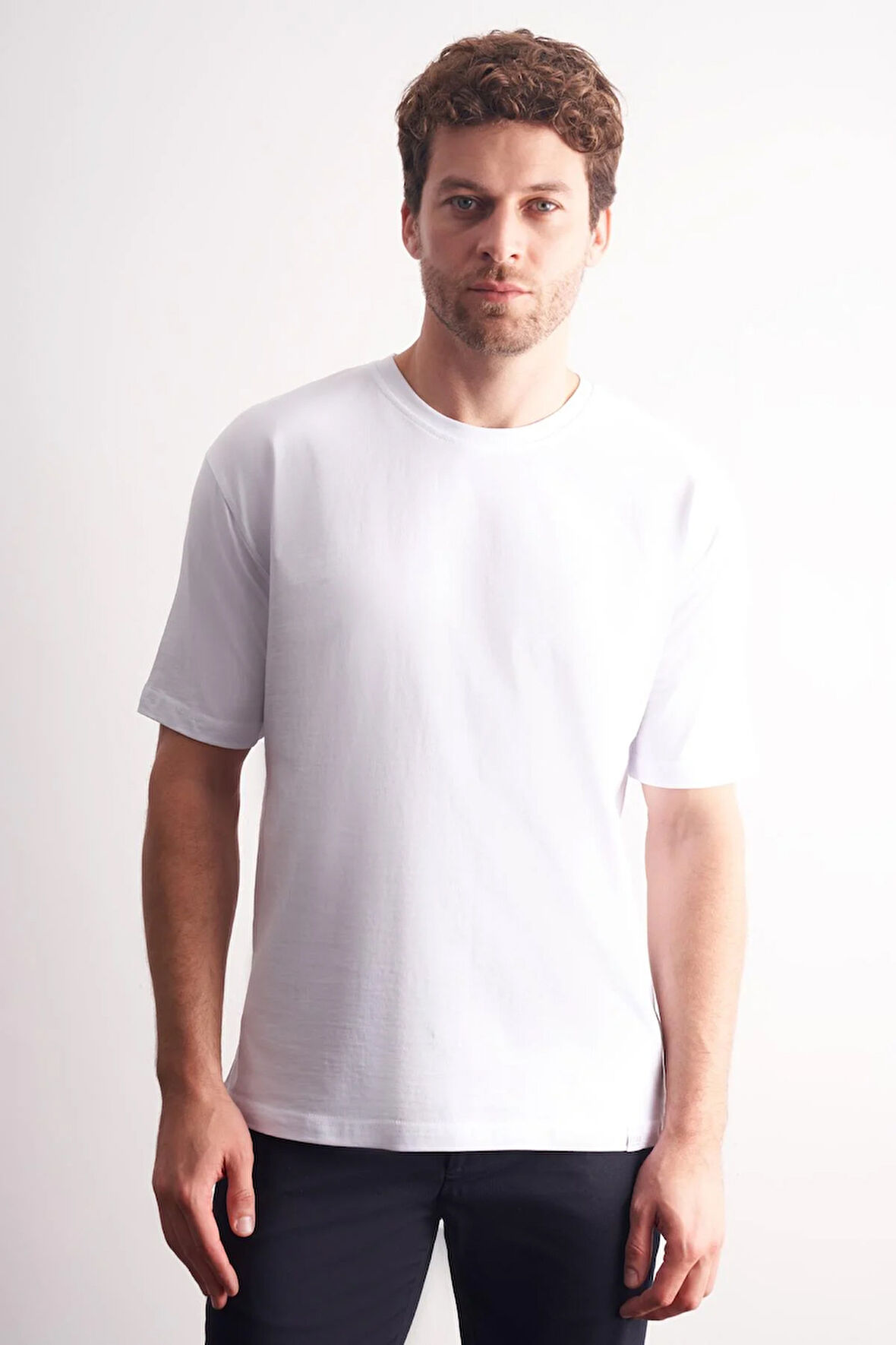 Beyaz Bisiklet Yaka Kısa Kol Slim Fit Pamuklu Basic Tişört 1011255106