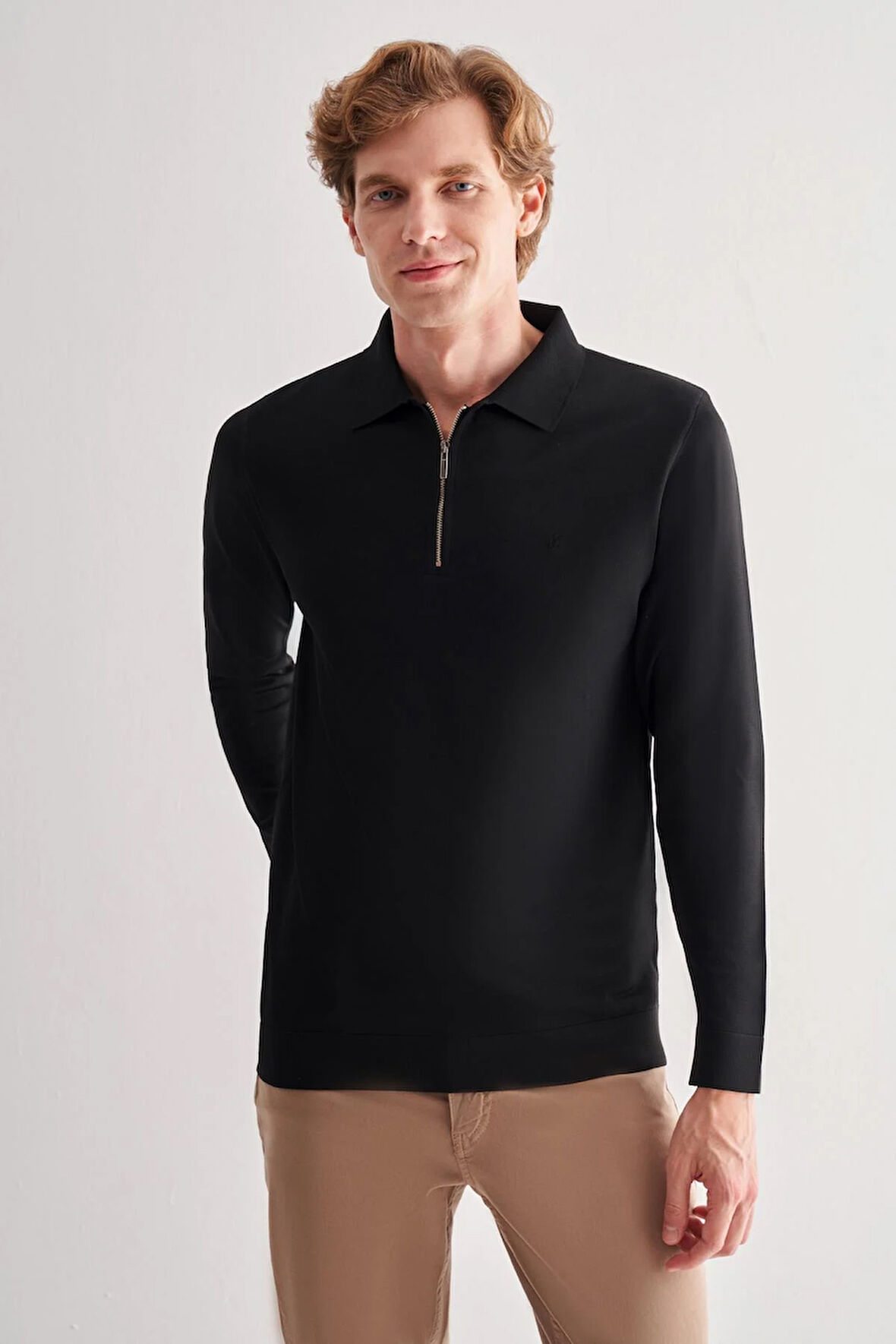 Siyah Uzun Kol Fermuarlı Yaka Cepsiz  Slim Fit  Triko 1012255150