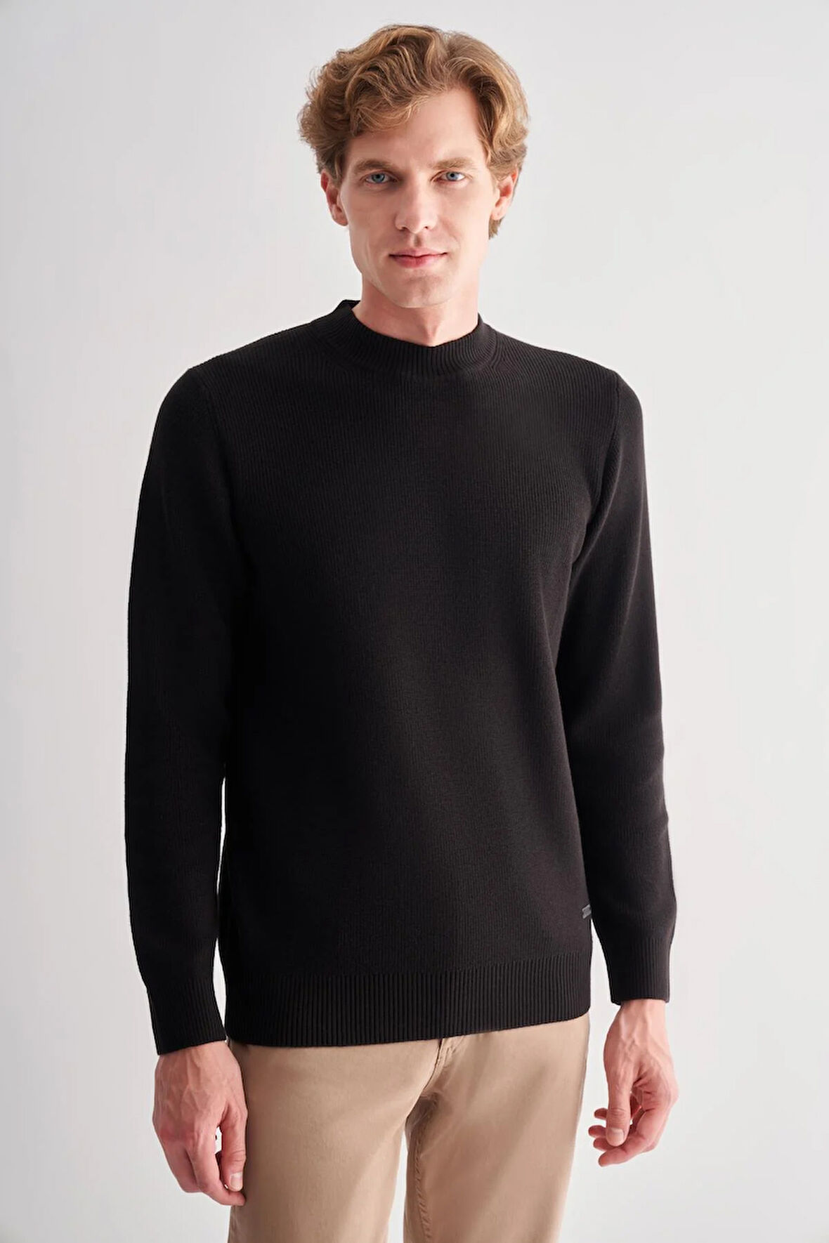 Siyah Yarım Balıkçı Yaka Uzun Kol Cepsiz Comfort Fit Casual Pamuklu Triko Kazak 1012255203