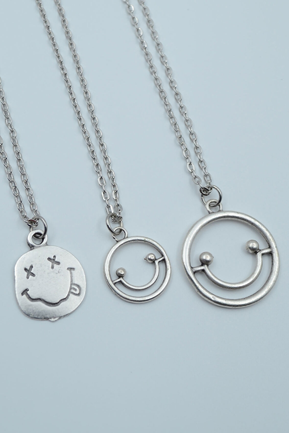 3'lü Gülen Surat Smile Nirvana Gümüş Kaplama Kolye Seti