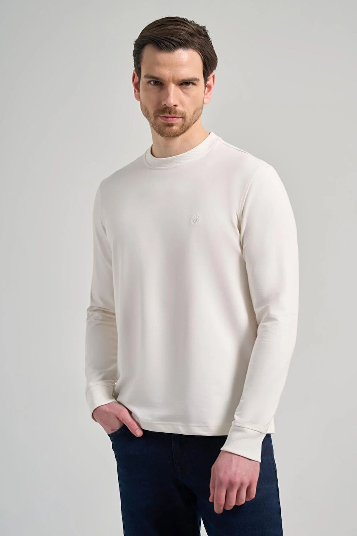 Açık Krem Uzun Kol Düz Örme Bisiklet Yaka Cepsiz Pamuklu Sweatshirt