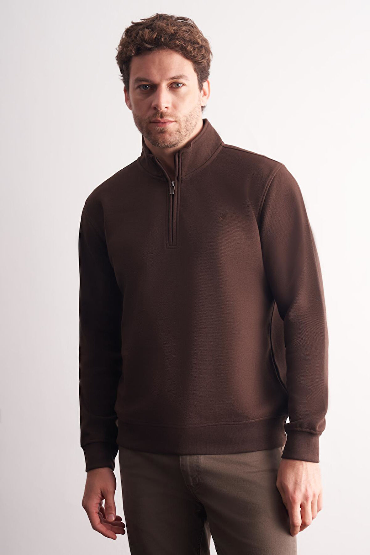 Kahverengi Uzun Kol Hakim Yaka Düz Pamuklu Comfort Fit Sweatshirt 1013255151