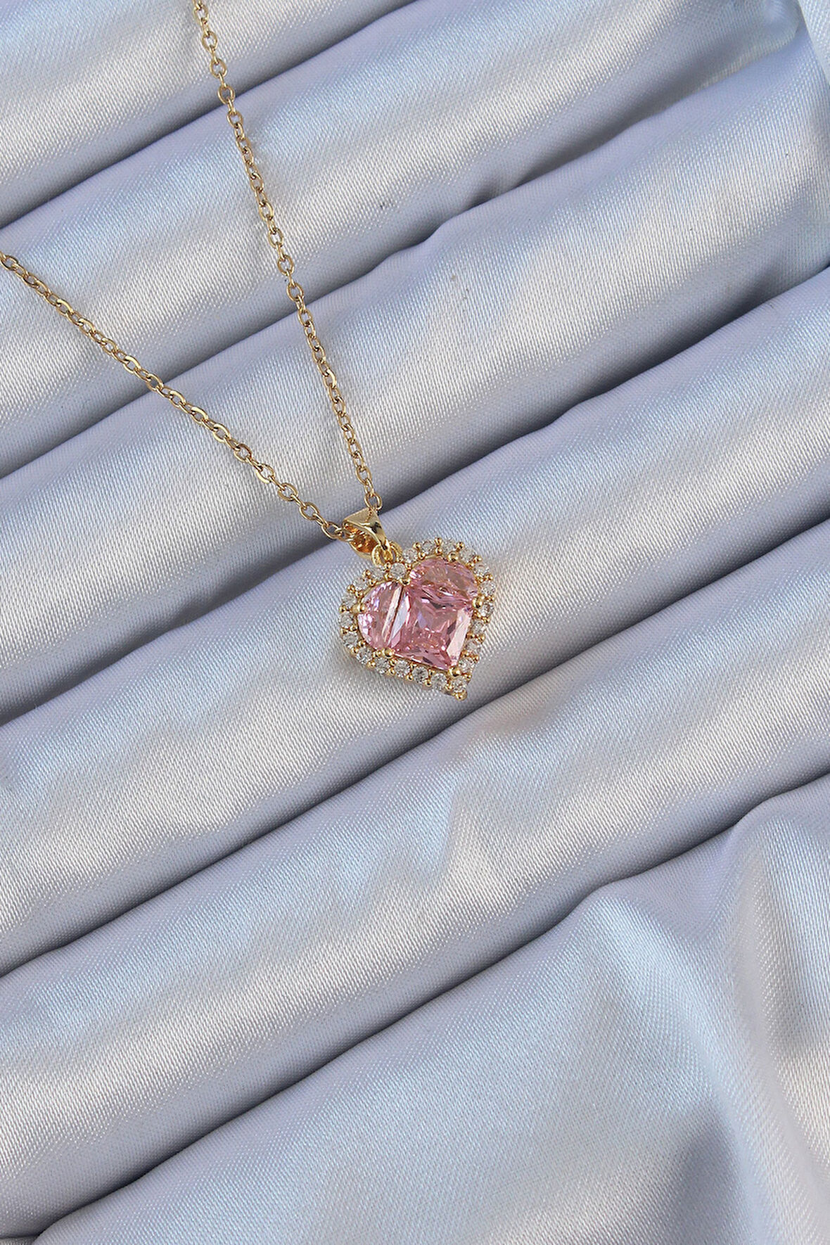 316L Çelik Zincir Altın Renk Pembe Zirkon Taşlı Kalp Kolye