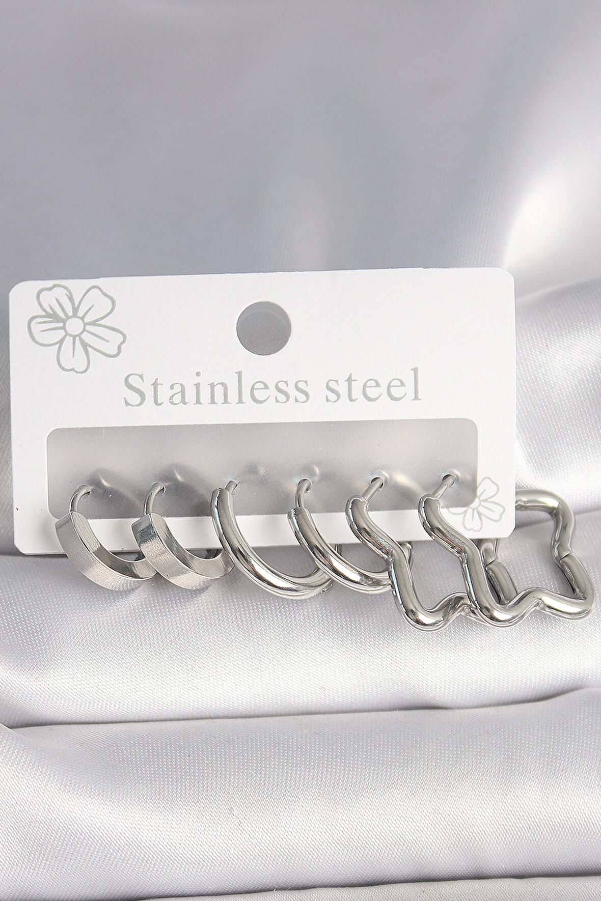 316L Çelik Gümüş Renk Yarım Halka Yıldız Model Kadın Küpe Seti