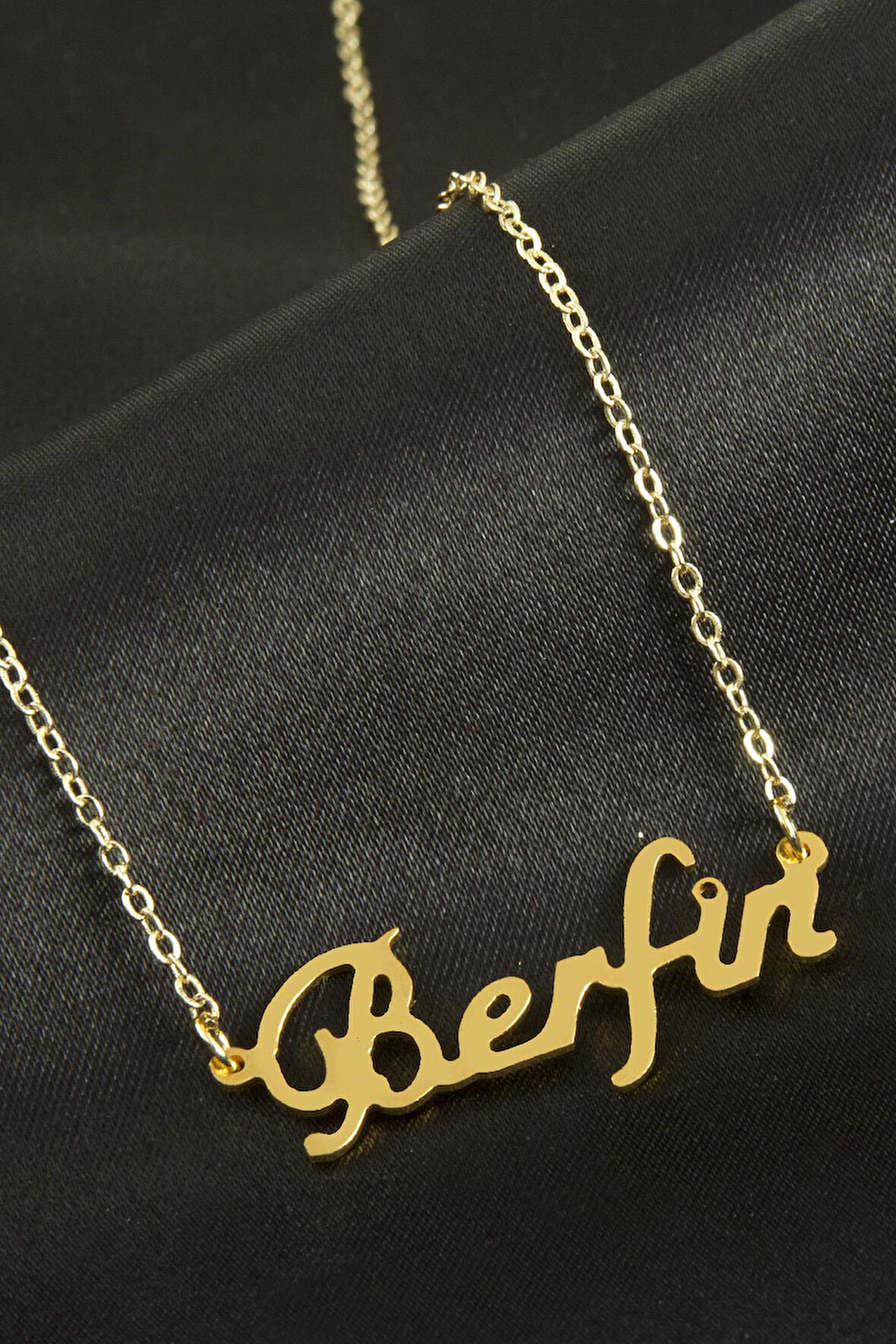 Berfin isimli kolye (Kişiye Özel)