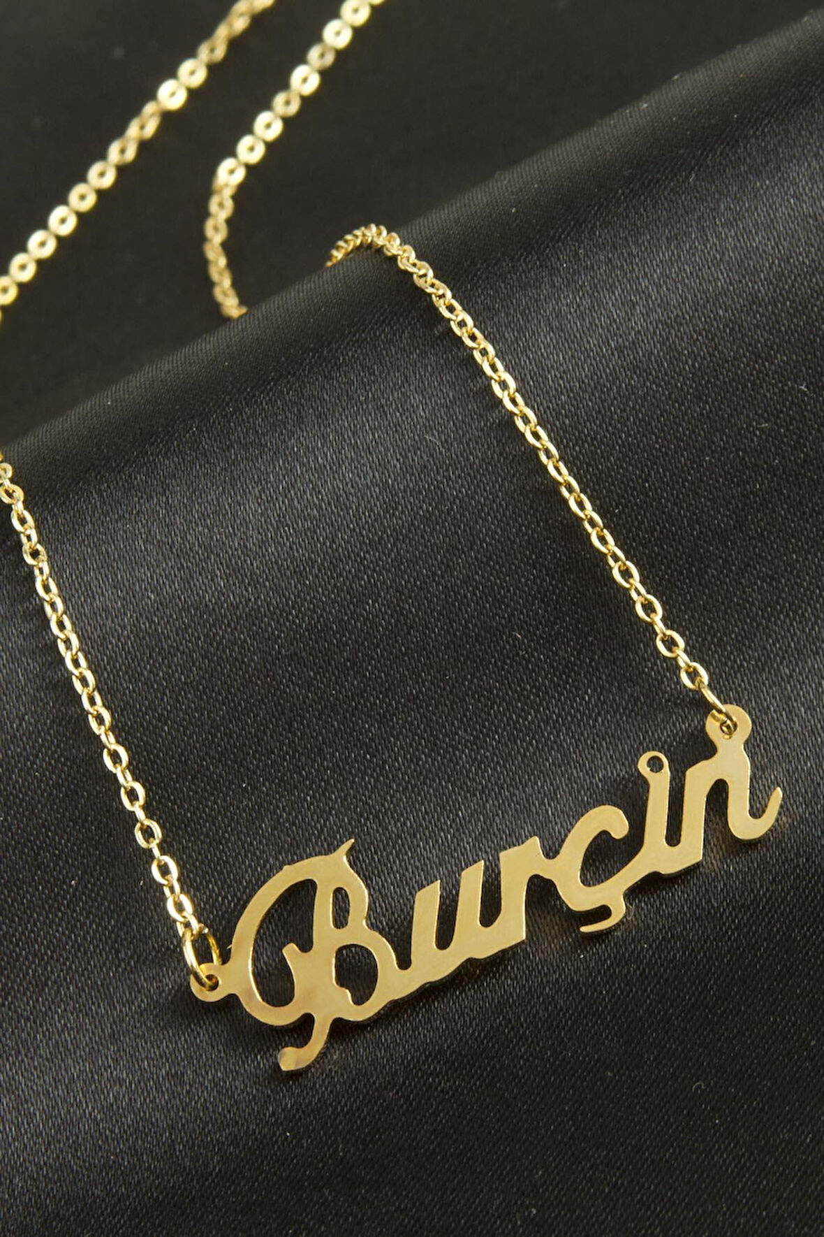 Burçin isimli kolye (Kişiye Özel)