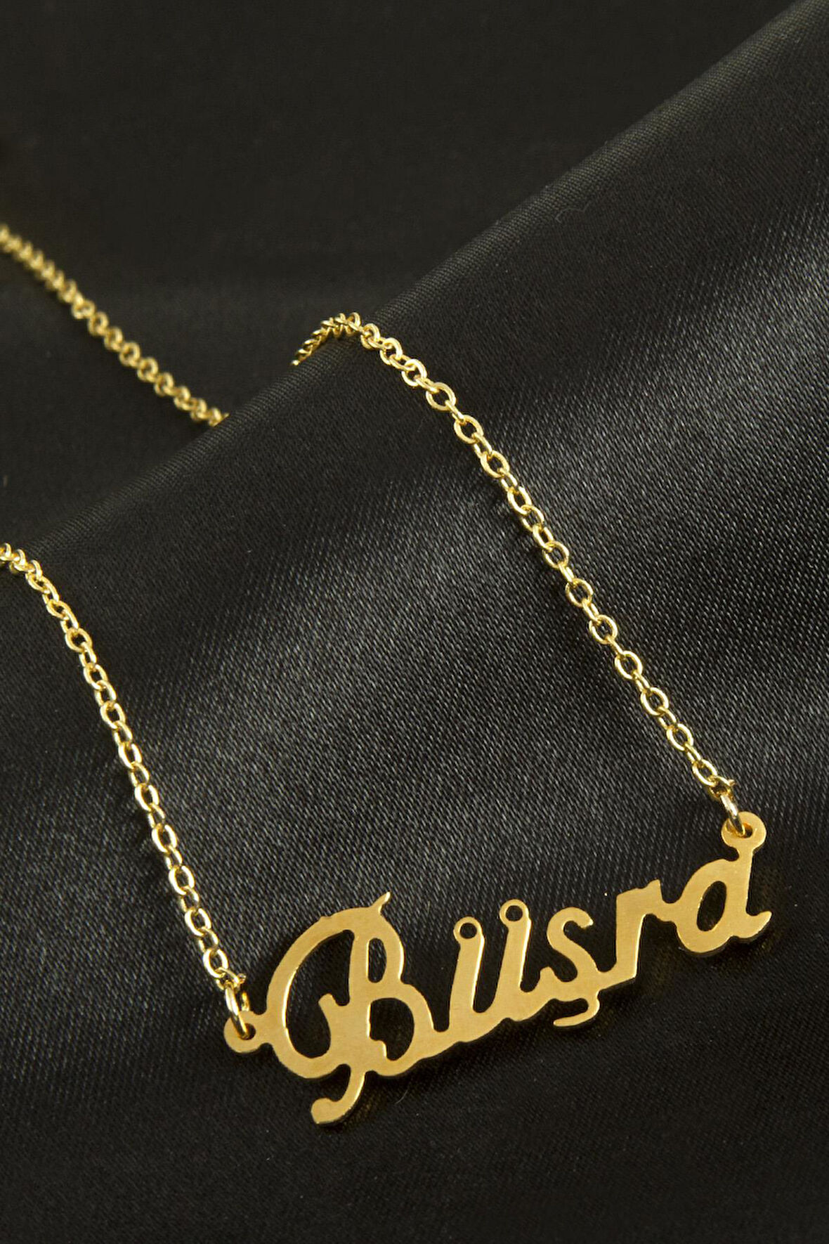 Büşra isimli kolye (Kişiye Özel)