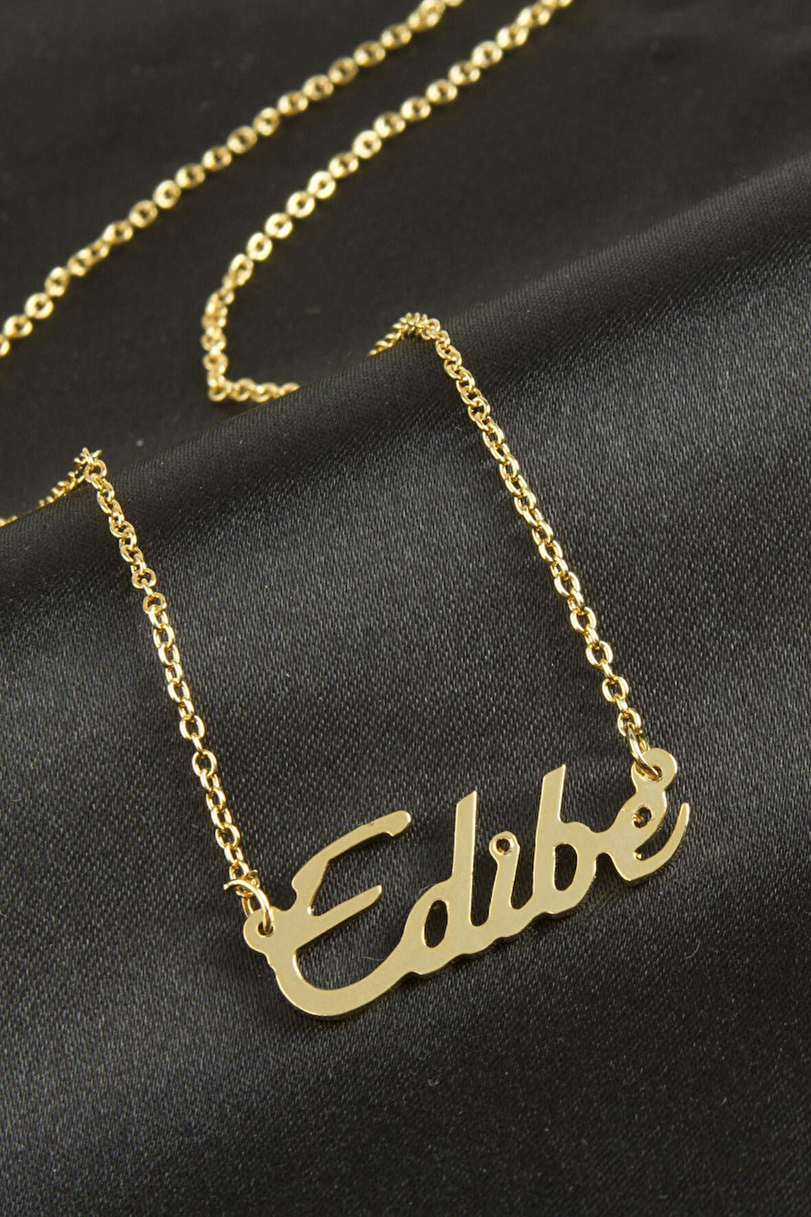 Edibe isimli kolye (Kişiye Özel)