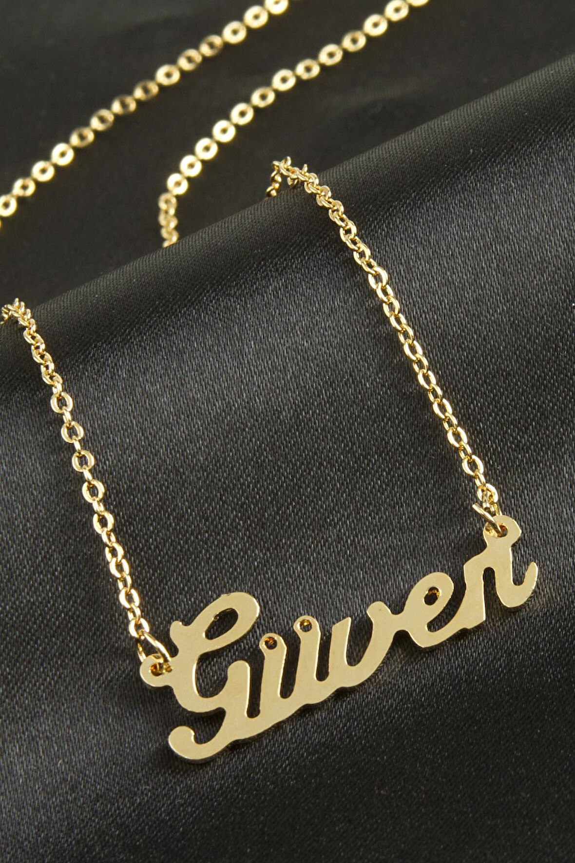 Güven isimli kolye (Kişiye Özel)