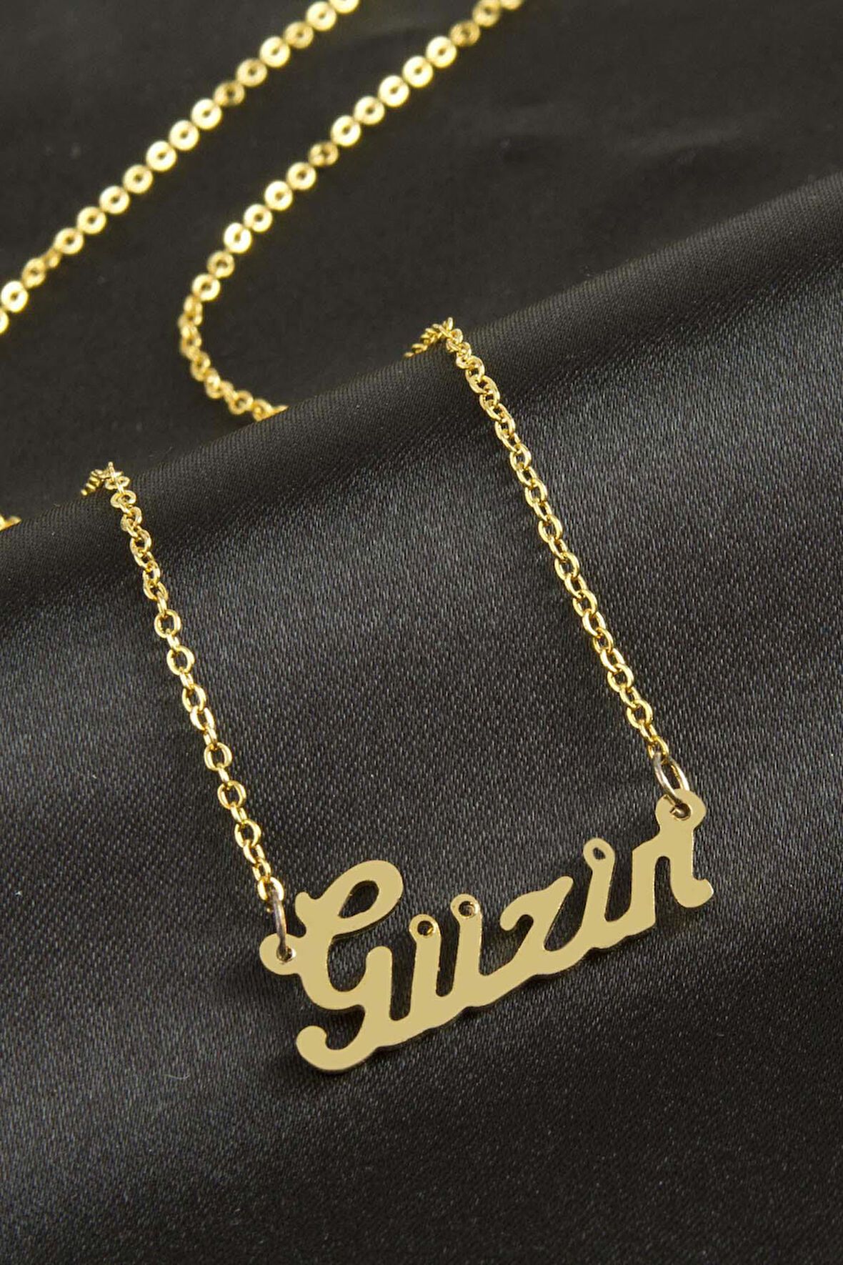 Güzin isimli kolye (Kişiye Özel)