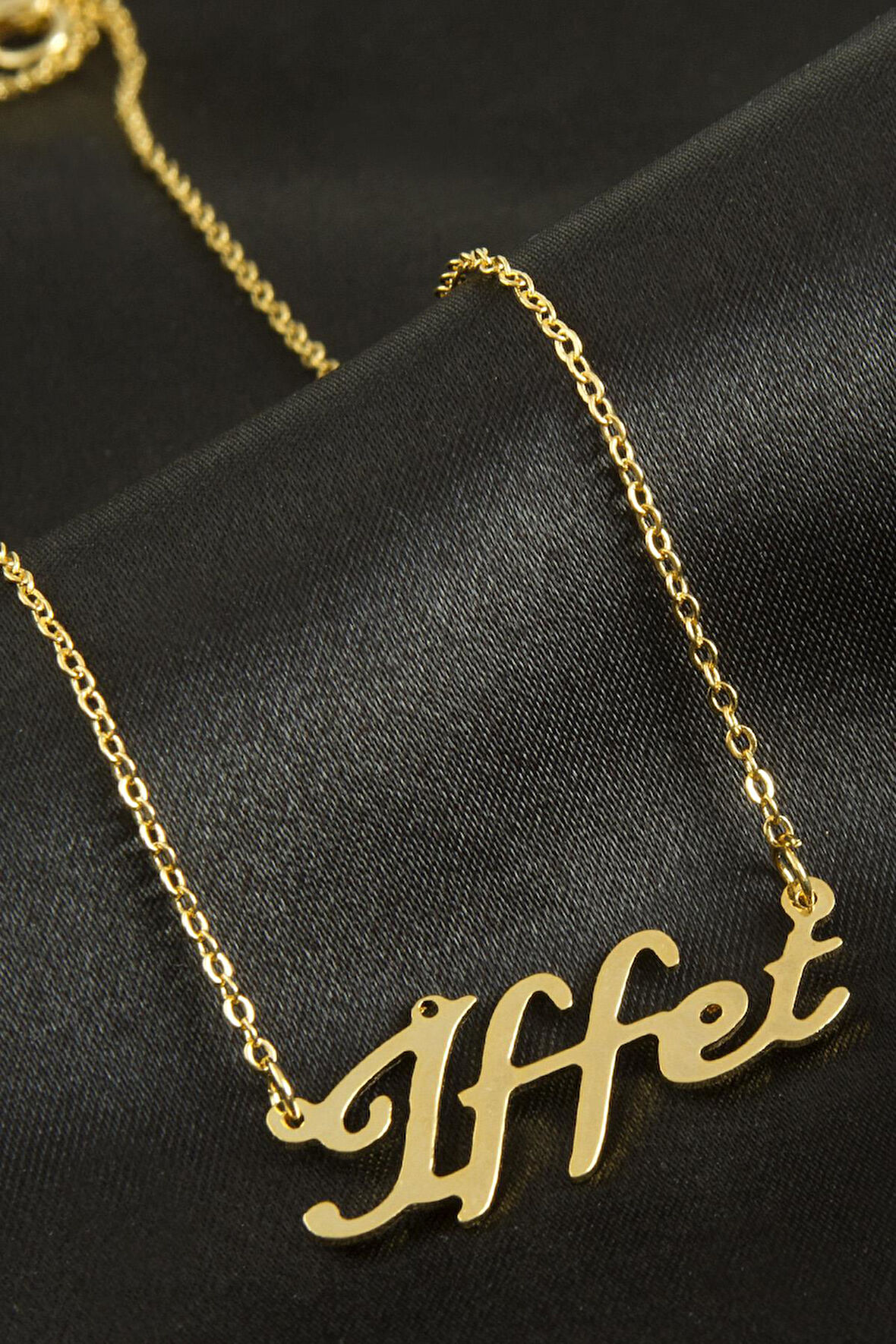 İffet isimli kolye (Kişiye Özel)