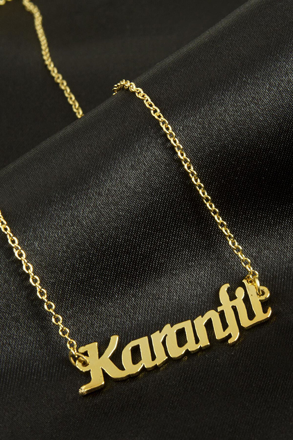 Karanfil isimli kolye (Kişiye Özel)